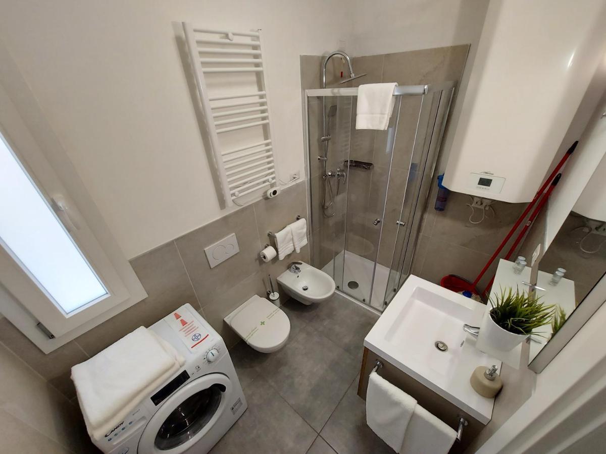 Residenza Delizia Camere & Appartamenti "Residenze Del Cuore" Βερόνα Εξωτερικό φωτογραφία