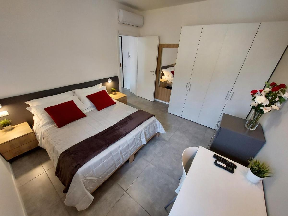Residenza Delizia Camere & Appartamenti "Residenze Del Cuore" Βερόνα Εξωτερικό φωτογραφία