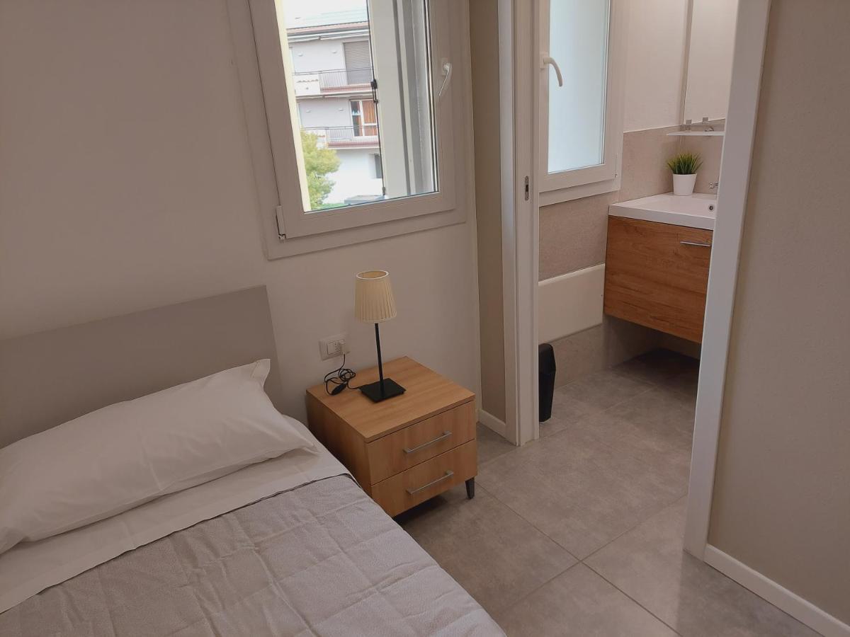 Residenza Delizia Camere & Appartamenti "Residenze Del Cuore" Βερόνα Εξωτερικό φωτογραφία