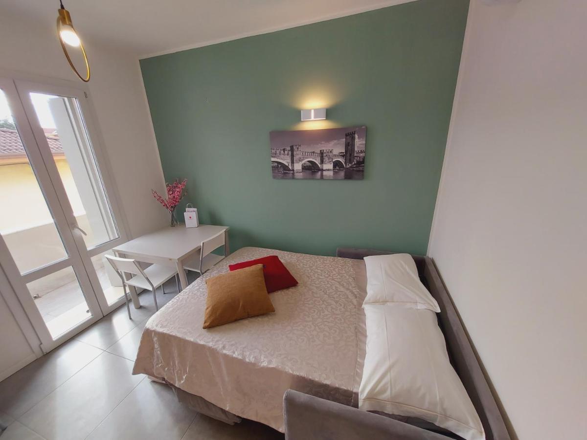 Residenza Delizia Camere & Appartamenti "Residenze Del Cuore" Βερόνα Εξωτερικό φωτογραφία