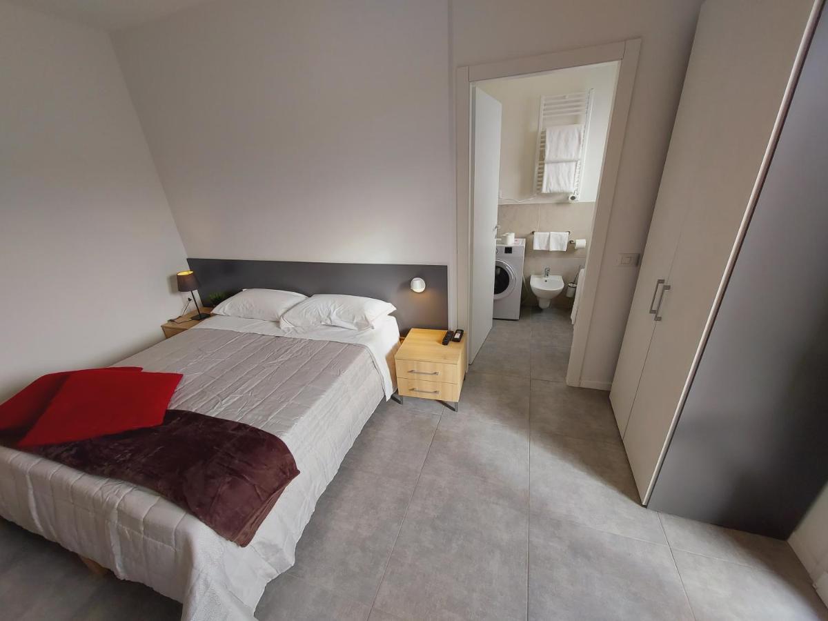 Residenza Delizia Camere & Appartamenti "Residenze Del Cuore" Βερόνα Εξωτερικό φωτογραφία