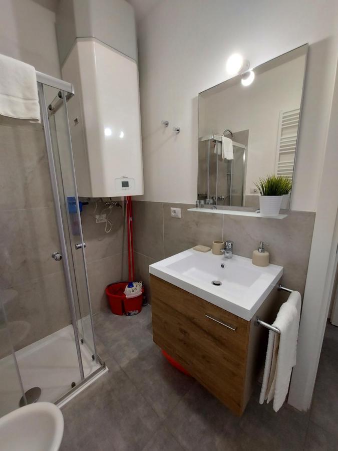 Residenza Delizia Camere & Appartamenti "Residenze Del Cuore" Βερόνα Εξωτερικό φωτογραφία