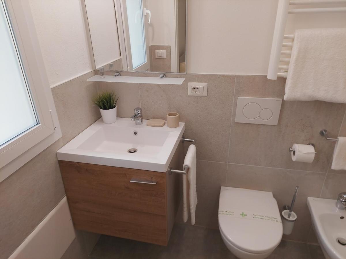 Residenza Delizia Camere & Appartamenti "Residenze Del Cuore" Βερόνα Εξωτερικό φωτογραφία